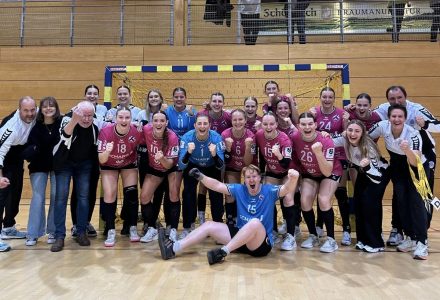 Frauen 2: HSG geht als Derbysieger vom Feld